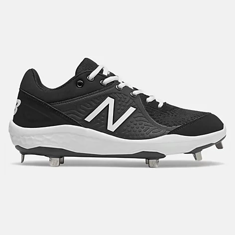 New Balance – Black/White Low-Cut L3000v5 Metal Spikes (L3000BK5) 1 New Balance – Black/White Low-Cut L3000v5 Metal Spikes (L3000BK5)