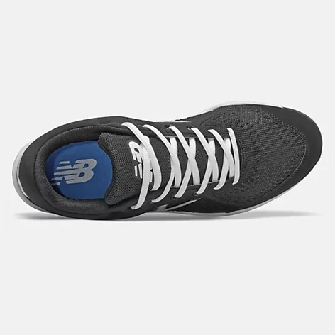 New Balance – Men’s Black/White 3000v5 Fresh Foam Molded Cleat (PL3000K5) 2 New Balance – Men’s Black/White 3000v5 Fresh Foam Molded Cleat (PL3000K5) - Image 2