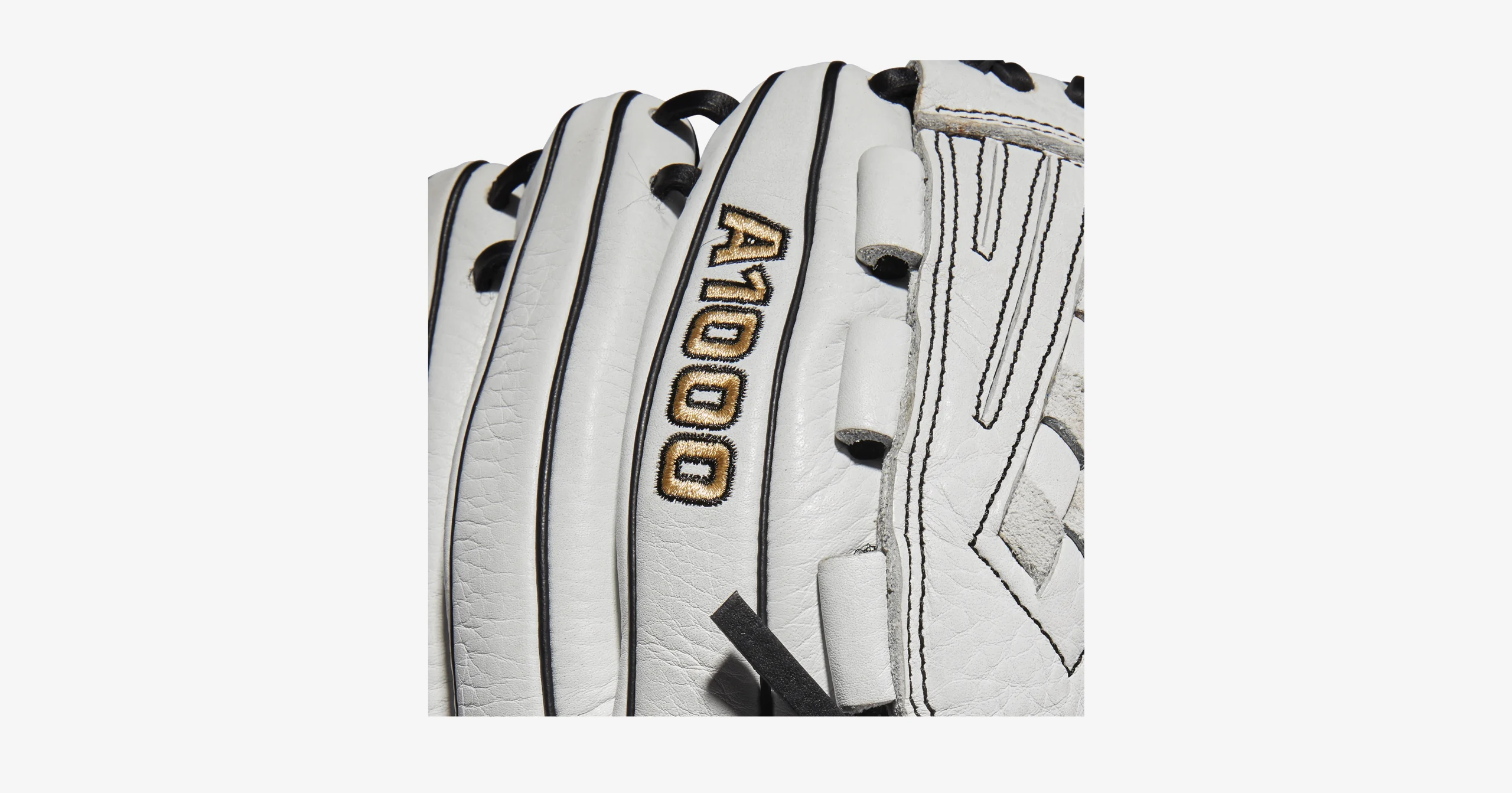 Wilson 2022 A1000 V125 12.5″ FASTPITCH OUTFIELD/PITCHER’S GLOVE 7 Wilson 2022 A1000 V125 12.5″ FASTPITCH OUTFIELD/PITCHER’S GLOVE - Image 7