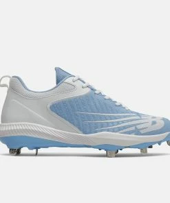 New Balance – Carolina/White FuelCell 4040v6 Metal Spikes (L4040SD6)