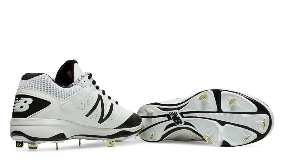 New Balance – White/Black Low 4040v3 Baseball Spikes (L4040WT3) 3 New Balance – White/Black Low 4040v3 Baseball Spikes (L4040WT3) - Image 3