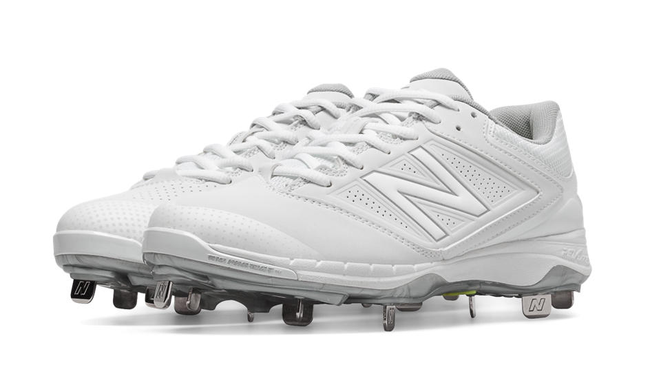 New Balance SM4040W1 White/White Women’s Fastpitch Spikes New Balance SM4040W1 White/White Women’s Fastpitch Spikes -Wilson Shop products sm4040w1 1
