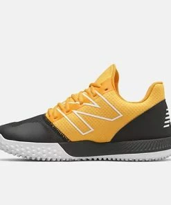 New Balance Black/Yellow FuelCell 4040v6 Turf Shoes 7 New Balance Black/Yellow FuelCell 4040v6 Turf Shoes -Wilson Shop t4040by6 3